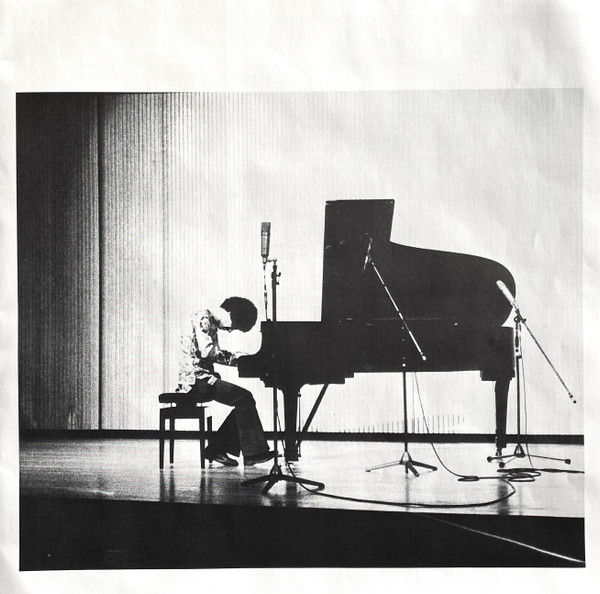 Solo Concerts: Bremen / Lausanne