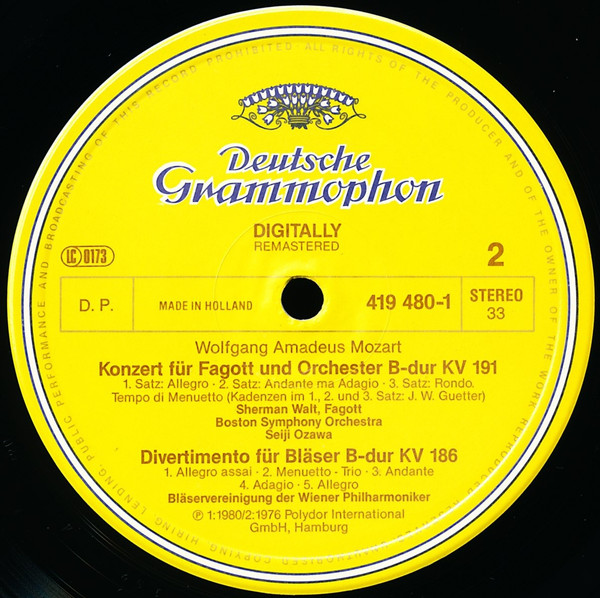 Klarinettenkonzert - Fagottkonzert - Divertimento F&uuml;r Bl&auml;ser KV 186