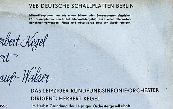 An Der Sch&ouml;nen Blauen Donau - Herbert Kegel Dirigiert Strau&szlig;-Walzer