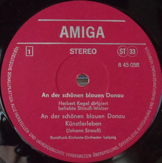An Der Sch&ouml;nen Blauen Donau - Herbert Kegel Dirigiert Strau&szlig;-Walzer